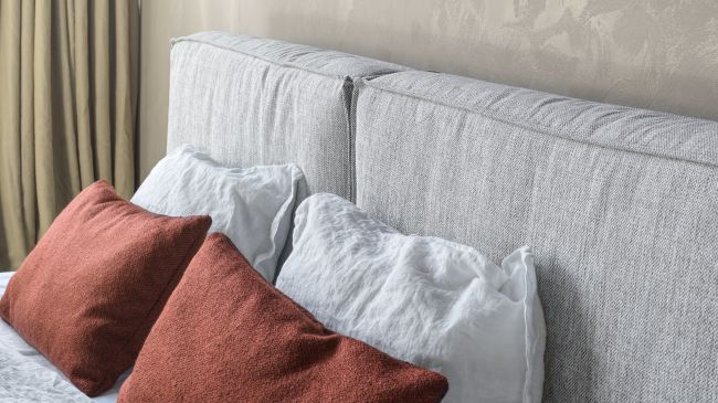 Vesta bed headboard detail  Cortina Silver 