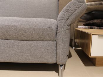 6840670b4496f2a3ab287e25