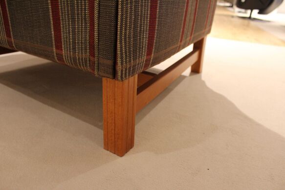 6841922b4496f2a3ab2949de