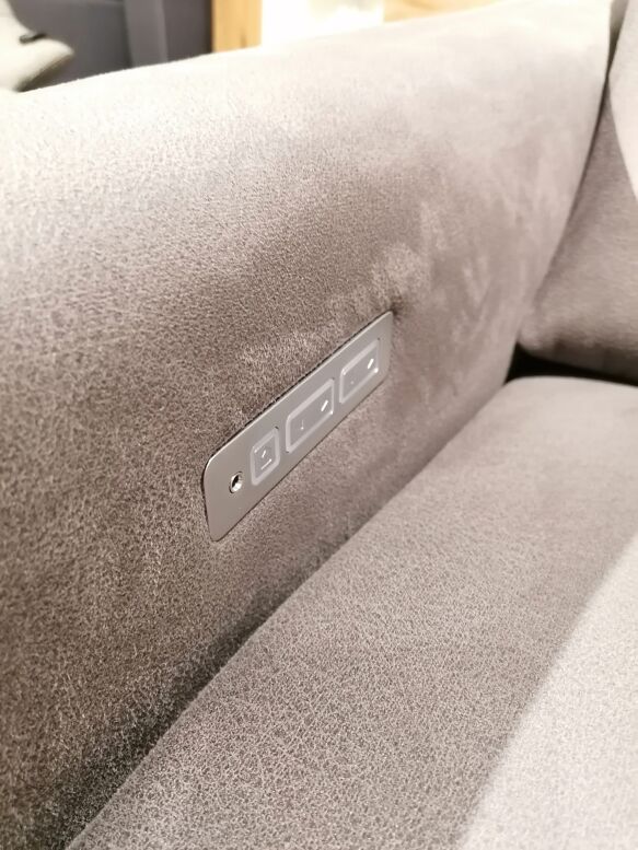 6841a47e4496f2a3ab2958d2