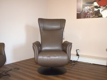 6841a8f84496f2a3ab295ce6