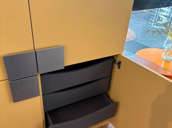 691d8d56e02c662d5808431d