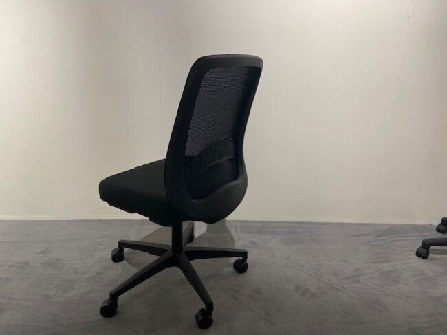 Drehstuhl 2218 3 quer