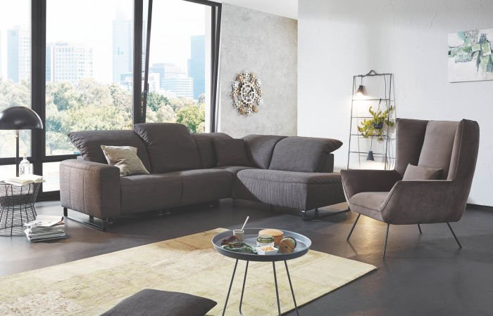 Dunkelgraue Couch mit Sessel