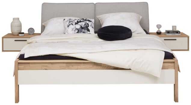 22847 00 003 F03 web 1